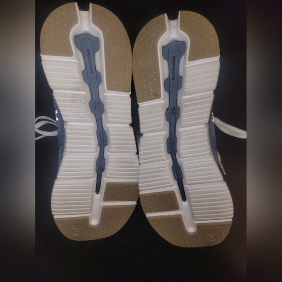 On Running casual sneakers Cloudrift size women's 8.5 color Metal/Navy - Picture 11 of 12